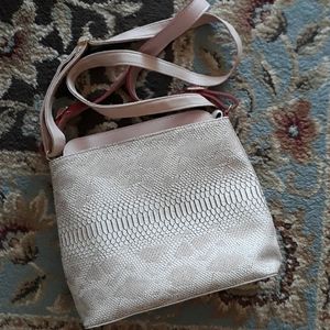 *Host Pick*Beautiful 2 in 1 bag from Europe